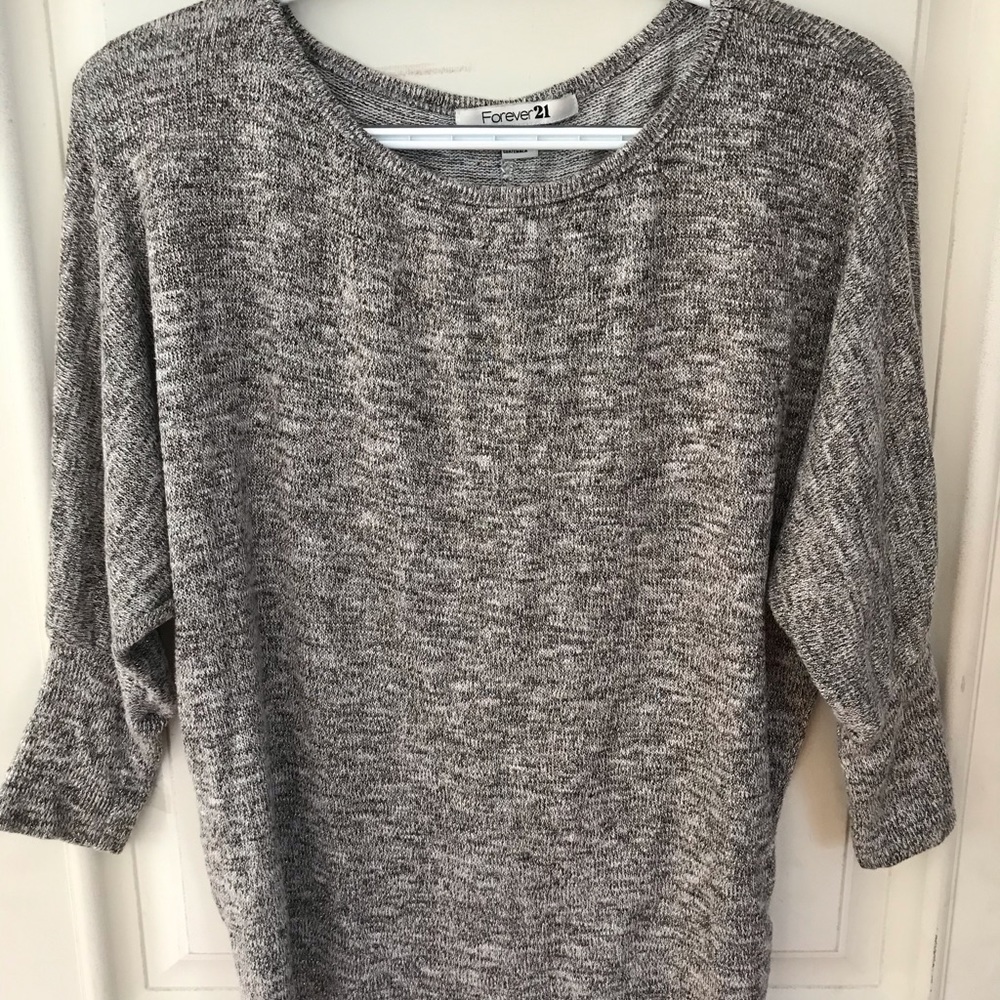FOREVER 21 gray long sleeve/ sweater